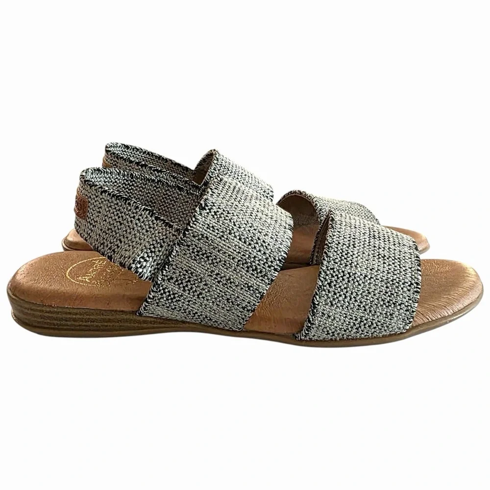 Andre Assous Featherweight Sandals Womens 7 Woven Strap Spain Comfort